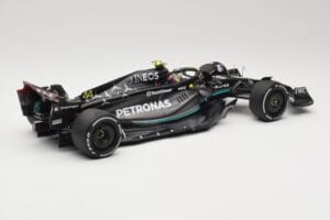 Mercedes AMG Petronas W14 E Performance #44 L. Hamilton Bahrain GP 2023 Minichamps 1:18 110230144 Metal — billede 2 af 6