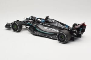 Mercedes AMG Petronas W14 E Performance #63 G. Russell Australian GP 2023 Minichamps 1:18 110230363 Metal — billede 5 af 6