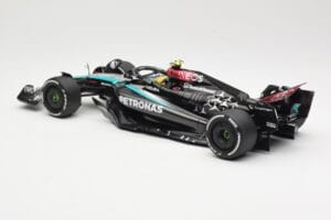 Mercedes AMG Petronas W15 E Performance #44 L. Hamilton 2024 Minichamps 1:18 110240144 Metal — billede 3 af 6