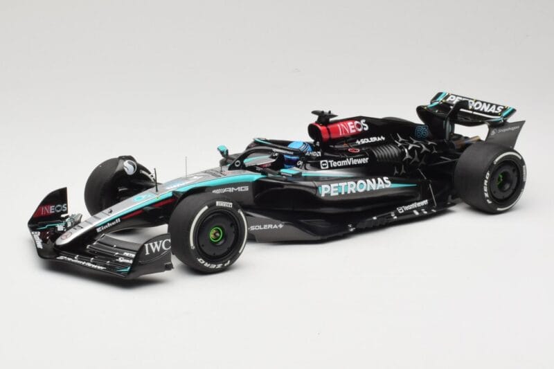 Mercedes AMG Petronas W15 E Performance #63 G. Russell Winner Austrian GP 2024 Minichamps 1:18 110241163 Metal