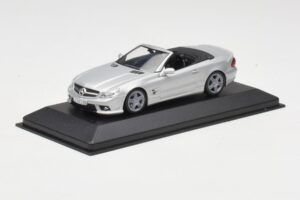 Mercedes AMG SL63 R230 Sølv Minichamps 1:43 B66960018-R Metal — billede 2 af 4