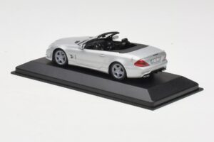Mercedes AMG SL63 R230 Sølv Minichamps 1:43 B66960018-R Metal — billede 3 af 4