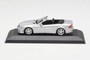 Mercedes AMG SL63 R230 Sølv Wheels Type 2 Minichamps 1:43 SL63001 Metal