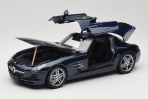 Mercedes SLS AMG C197 Blue Metallic Minichamps 1:18 180039021 Metal — billede 2 af 8