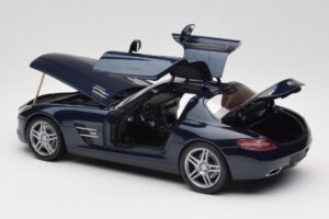Mercedes SLS AMG C197 Blue Metallic Minichamps 1:18 180039021 Metal — billede 5 af 8