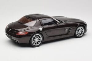 Mercedes AMG SLS C197 Brown Metallic Minichamps 1:18 100039028 Metal — billede 3 af 8