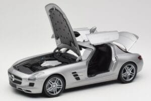 Mercedes AMG SLS C197 Grey Metallic Minichamps 1:18 100039025 Metal — billede 2 af 8