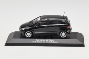 Mercedes B-Class W245 Køreskole Sort Minichamps 1:43 MB005 Metal