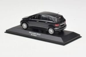 Mercedes B-Class W245 Cosmos Black Minichamps 1:43 B66962218 Metal — billede 3 af 4