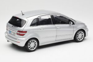 Mercedes B-Class W245 Sølv Kyosho 1:18 B66962326 Metal — billede 3 af 8