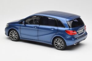 Mercedes B-Class W246 Lotus Blå Metallic Norev 1:18 B66961410 Metal — billede 7 af 8