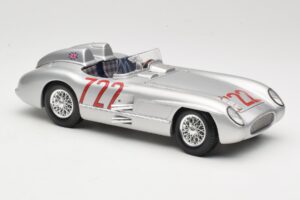Mercedes 300 SLR W196S #722 S. Moss / D. Jenkinson Mille Miglia Winner 1955 Maisto 1:18 536887 Metal — billede 6 af 8