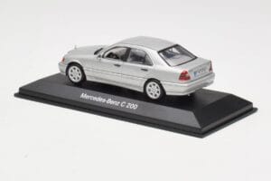 Mercedes C 200 W202 Iridium Silver Minichamps 1:43 B66040488 Metal — billede 3 af 4