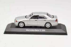Mercedes C 200 W202 Iridium Silver Minichamps 1:43 B66040488 Metal