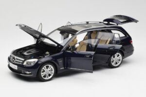 Mercedes C-Class S204 T-Modell Tanzanite Blå AUTOart 1:18 B66962352 Metal — billede 2 af 8