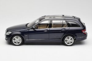 Mercedes C-Class S204 T-Modell Tanzanite Blå AUTOart 1:18 B66962352 Metal — billede 4 af 8