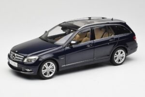 Mercedes C-Class S204 T-Modell Tanzanite Blå AUTOart 1:18 B66962352 Metal