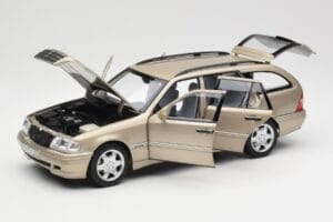 Mercedes C-Class T-Model W202 Smoke Silver Norev 1:18 183388 Metal — billede 2 af 8