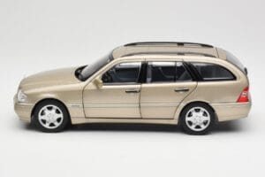 Mercedes C-Class T-Model W202 Smoke Silver Norev 1:18 183388 Metal — billede 5 af 8