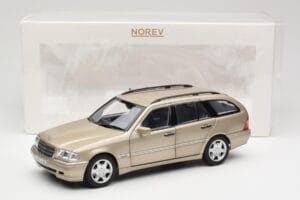 Mercedes C-Class T-Model W202 Smoke Silver Norev 1:18 183388 Metal — billede 8 af 8