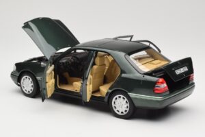 Mercedes C-Class W202 Malachite Green Norev 1:18 183372 Metal — billede 3 af 8