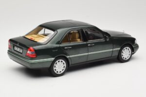 Mercedes C-Class W202 Malachite Green Norev 1:18 183372 Metal — billede 5 af 8
