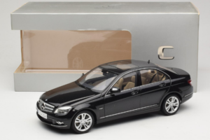 Mercedes C-Class W204 Obsidian Black AUTOart 1:18 B66962367 Metal — billede 8 af 8