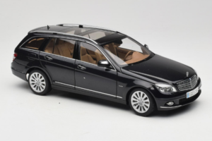 Mercedes C-Class W204 Estate Obsidian Black AUTOart 1:18 B66962349 Metal — billede 6 af 8