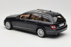 Mercedes C-Class W204 Estate Obsidian Black AUTOart 1:18 B66962349 Metal — billede 7 af 8