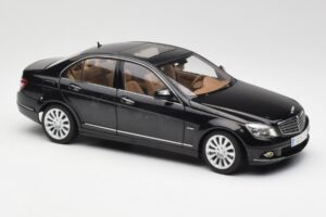 Mercedes C-Class W204 Obsidian Sort AUTOart 1:18 B66962365 Metal — billede 6 af 8