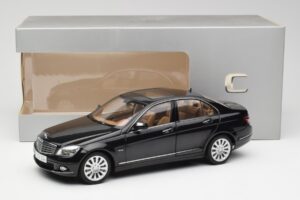 Mercedes C-Class W204 Obsidian Sort AUTOart 1:18 B66962365 Metal — billede 8 af 8