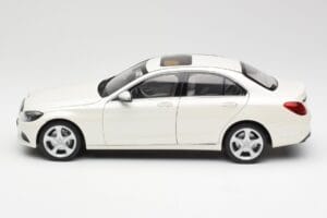 Mercedes C-Class W205 Diamond Hvid Metallic Norev 1:18 B66960256 Metal — billede 4 af 8