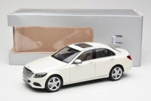 Mercedes C-Class W205 Diamond Hvid Metallic Norev 1:18 B66960256 Metal — billede 8 af 8