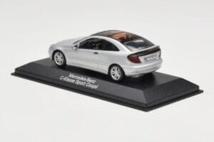 Mercedes C-Class W203 Sport Coupe Sølv Minichamps 1:43 B66961916 Metal — billede 3 af 4