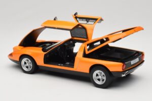 Mercedes C111 II White Autumn Metallic Norev 1:18 183050 Metal — billede 5 af 10