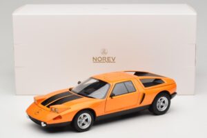 Mercedes C111 II White Autumn Metallic Norev 1:18 183050 Metal — billede 10 af 10