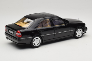 Mercedes C36 AMG W202 Obsidian Black Metallic Norev 1:18 183381 Metal — billede 3 af 8