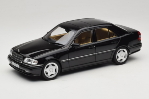 Mercedes C36 AMG W202 Obsidian Black Metallic Norev 1:18 183381 Metal