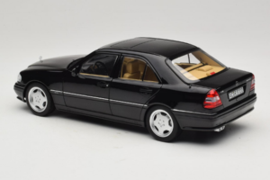 Mercedes C36 AMG W202 Obsidian Black Metallic Norev 1:18 183381 Metal — billede 7 af 8