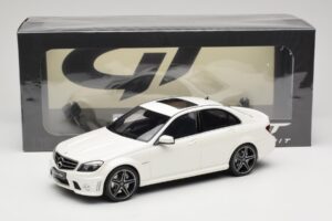 Mercedes C63 AMG W204 Diamond White GT Spirit 1:18 GT928 Resin — billede 6 af 6