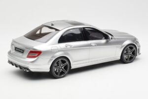 Mercedes C63 AMG W204 Sølv GT Spirit 1:18 GT462 Resin — billede 2 af 6