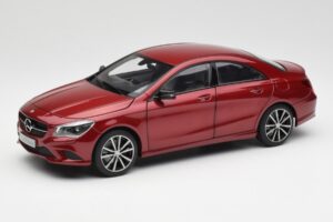 Mercedes CLA C117 Designo Patagonia Rød Metallic Norev 1:18 B66960131 Metal