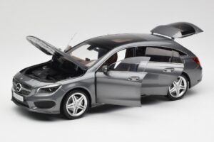 Mercedes CLA C117 Mountain Grå Norev 1:18 B66960351 Metal — billede 2 af 8