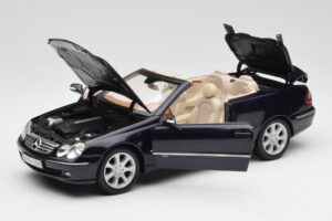 Mercedes CLK 500 W209 Cabriolet Mørkeblå Metallic Kyosho 1:18 B66962174 Metal — billede 2 af 9