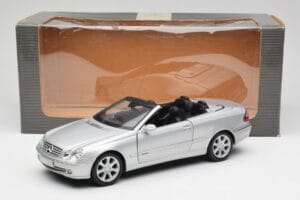 Mercedes CLK 500 Cabriolet Elegance A209 Sølv Kyosho 1:18 B66962172 Metal — billede 8 af 8