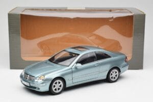Mercedes CLK 500 W209 Lyseblå Metallic Kyosho 1:18 B66962192 Metal — billede 8 af 8