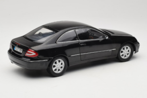 Mercedes CLK C209 Black Metallic Kyosho 1:18 B66962149 Metal — billede 3 af 8