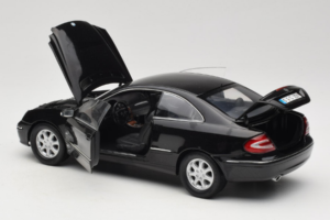 Mercedes CLK C209 Black Metallic Kyosho 1:18 B66962149 Metal — billede 5 af 8