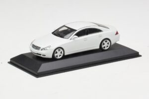 Mercedes CLS-Class C219 Linea Hvid Minichamps 1:43 436034300 Metal — billede 2 af 4