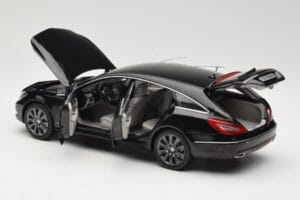 Mercedes CLS Shooting Brake X218 Obsidian Black Norev 1:18 B66960115 Metal — billede 5 af 8